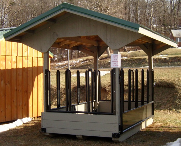 6x10 Hay Feeder with Metal Roof for sale in Virginia